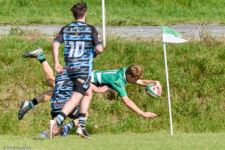 Lewis Gibbin dives in for Whitland